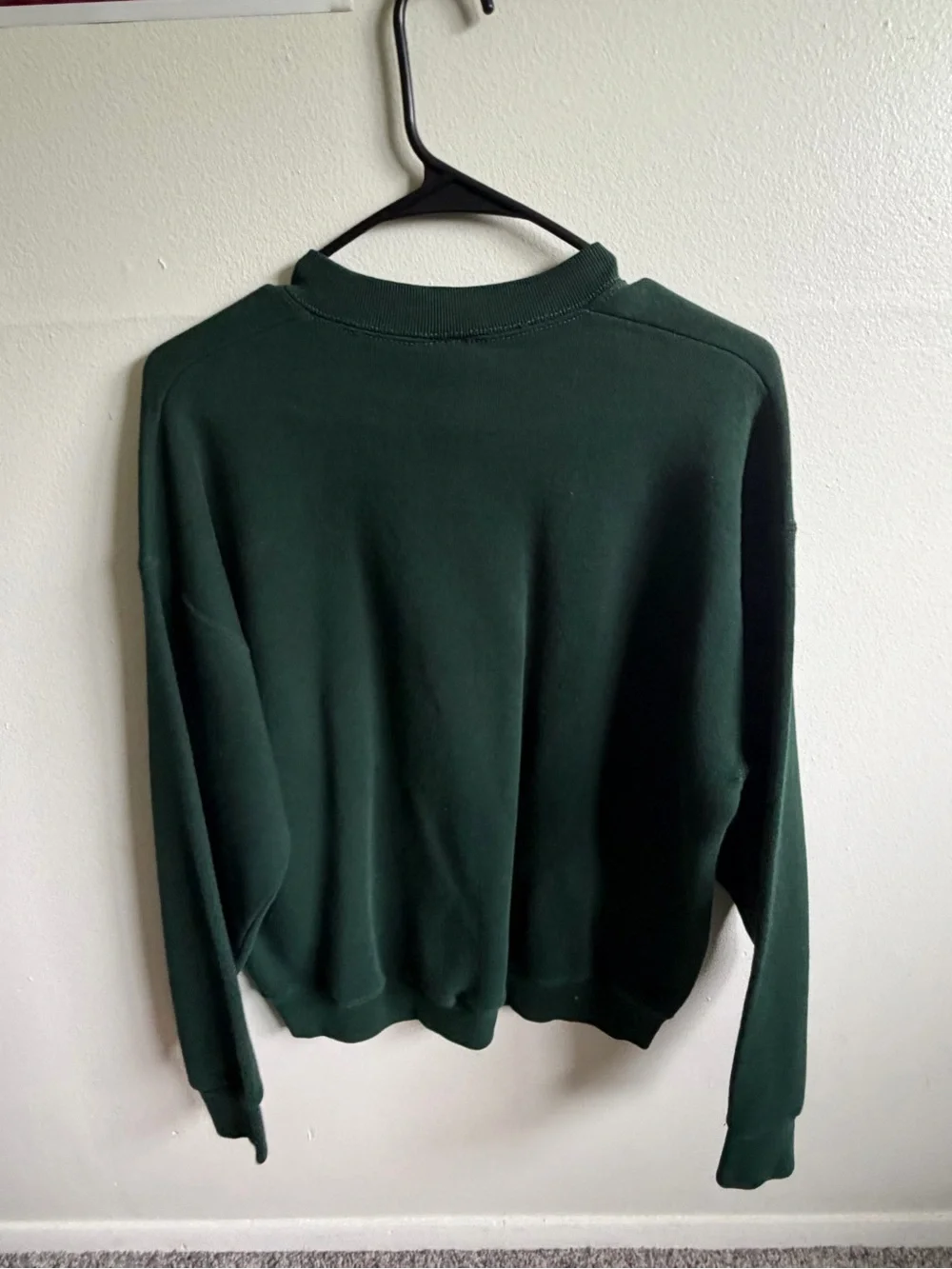 DISNEY VINTAGE Mickey Embroidered Dark Green Crewneck Sweater